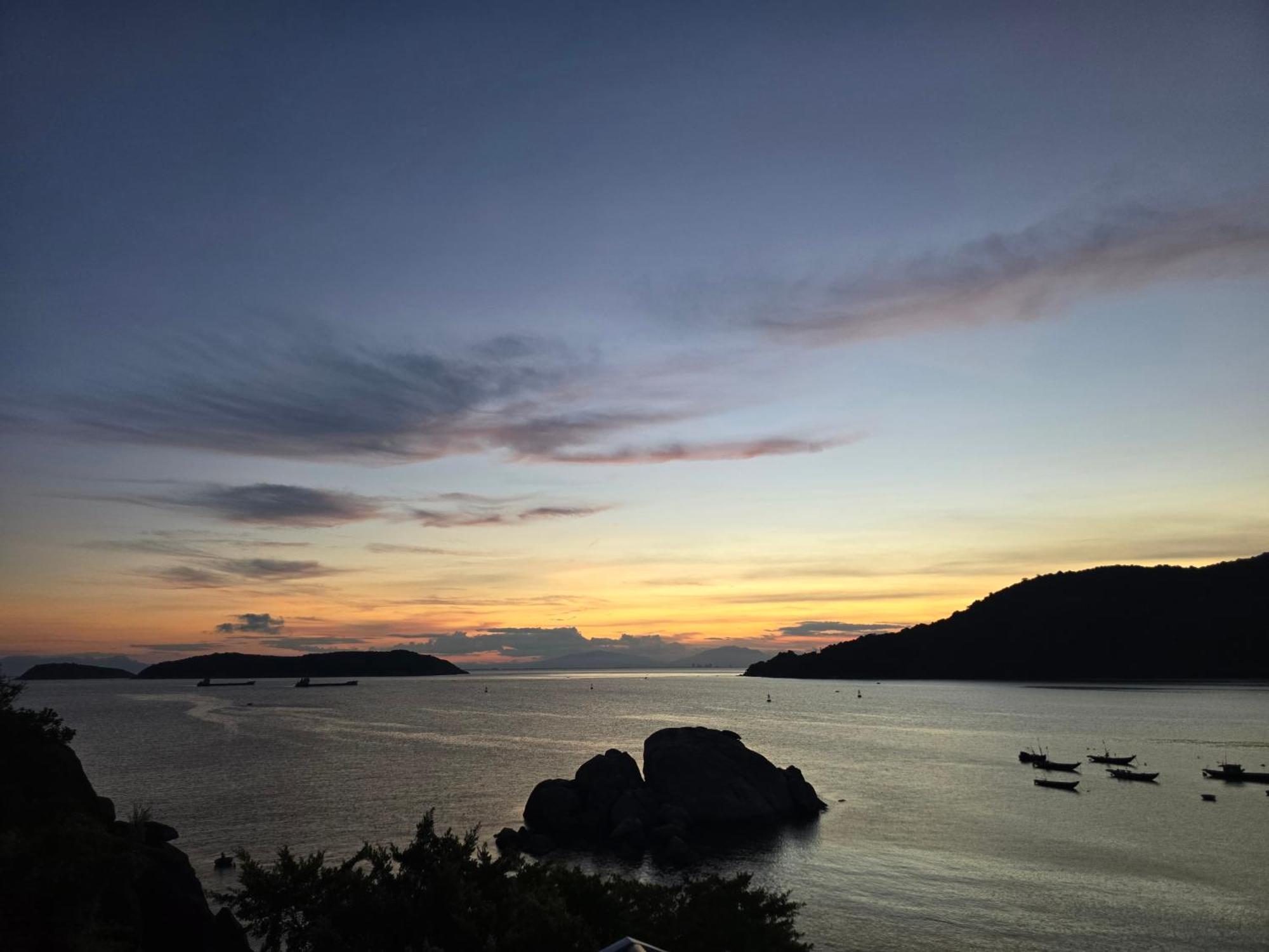 The Coral Homestay & Pub Tân Hiệ Buitenkant foto